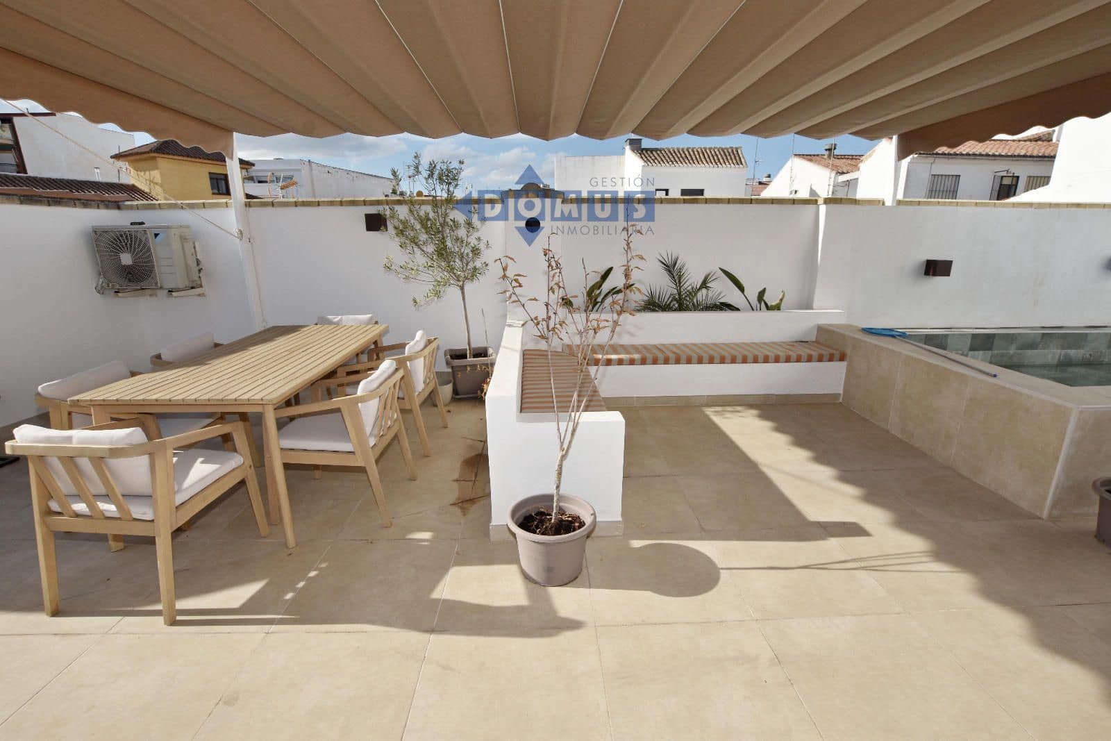 3 bedroom Flat for sale in Ronda with pool - € 420,000 (Ref: 10155501)