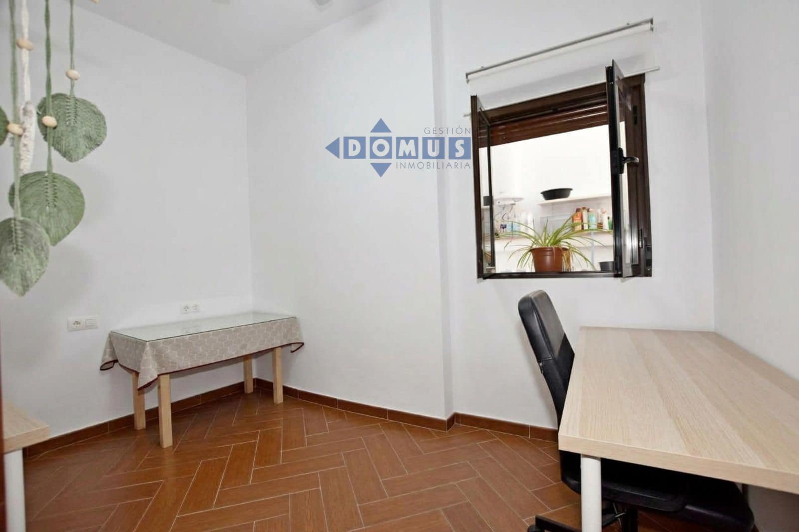 6 bedroom Villa for sale in Arriate - € 350,000 (Ref: 10156135)