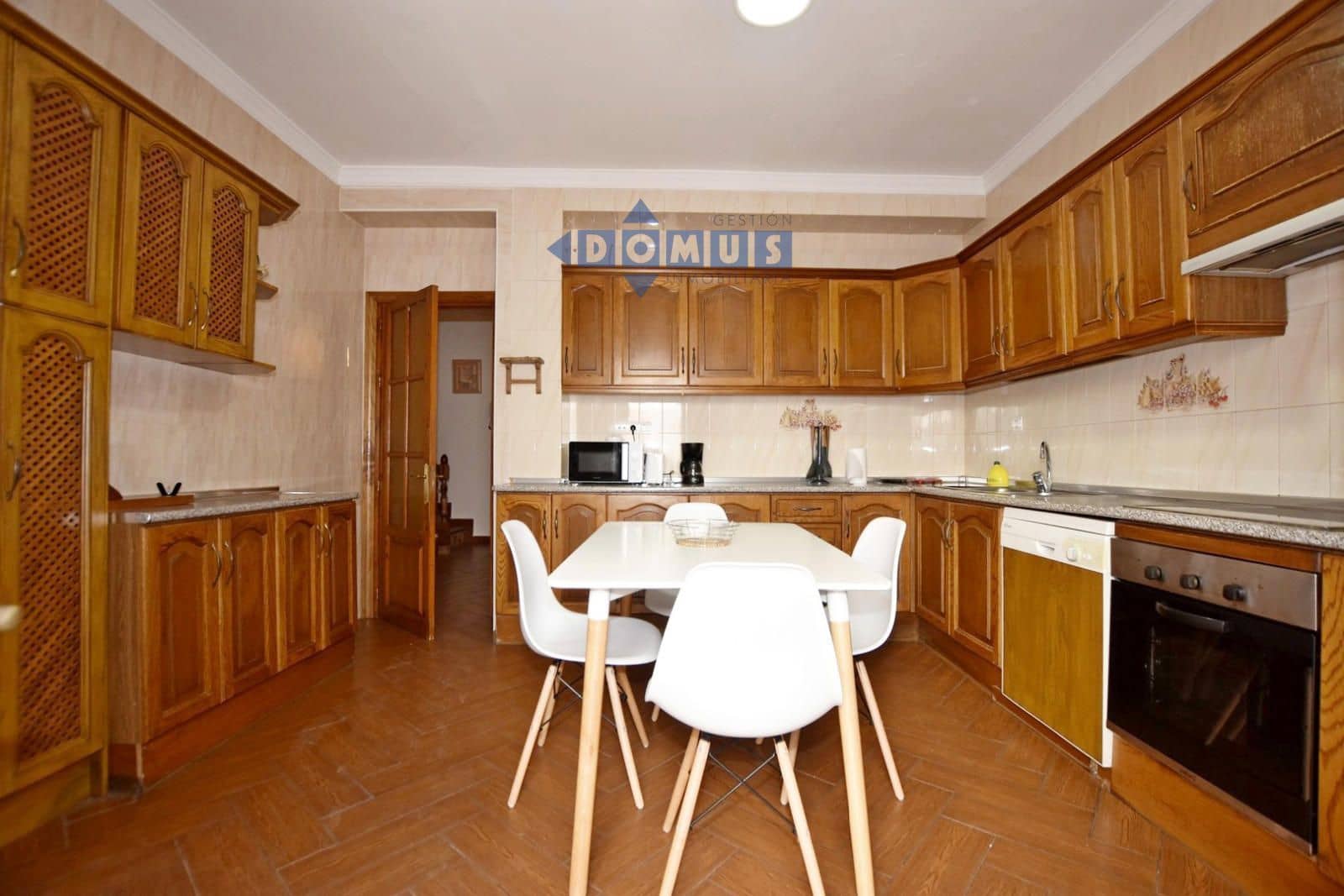 6 bedroom Villa for sale in Arriate - € 350,000 (Ref: 10156135)