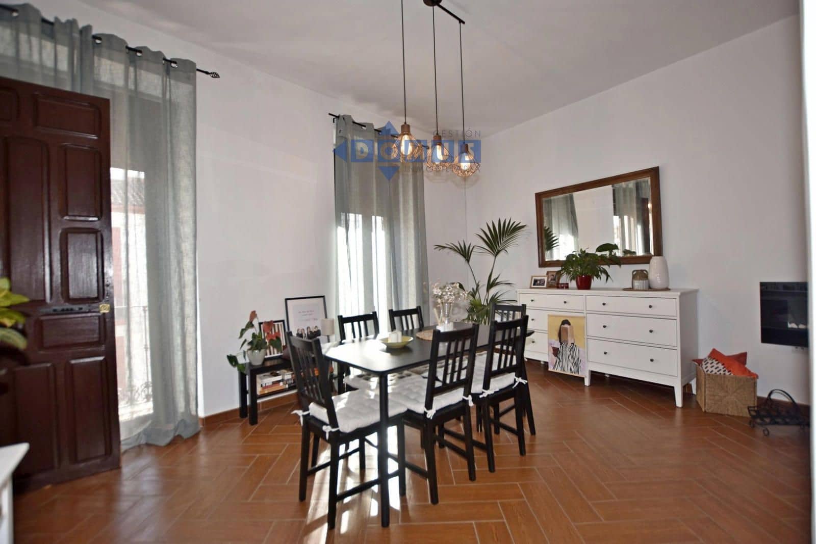 6 bedroom Villa for sale in Arriate - € 350,000 (Ref: 10156135)