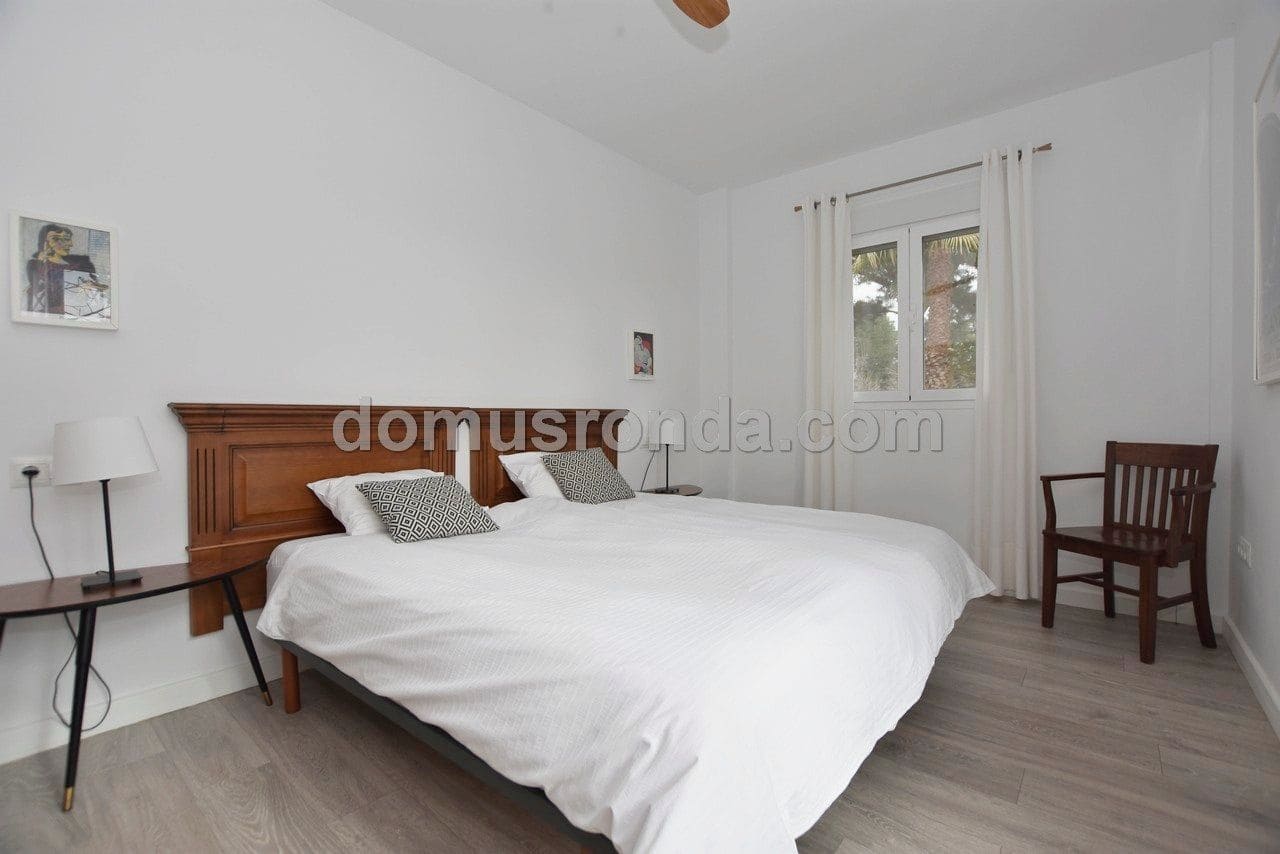 3 soveværelse Villa til salg i Ronda med swimmingpool garage - € 1.500.000 (Ref: 5097545)