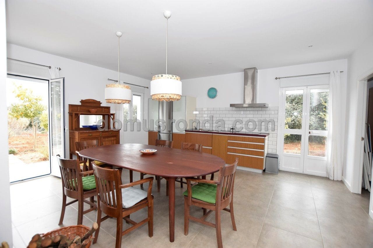 3 soveværelse Villa til salg i Ronda med swimmingpool garage - € 1.500.000 (Ref: 5097545)