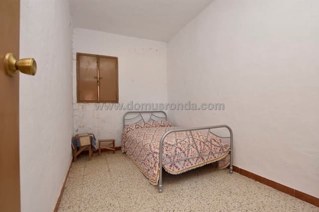 Villa zu verkaufen in Cuevas del Becerro - 89.000 € (Ref: 5516709)