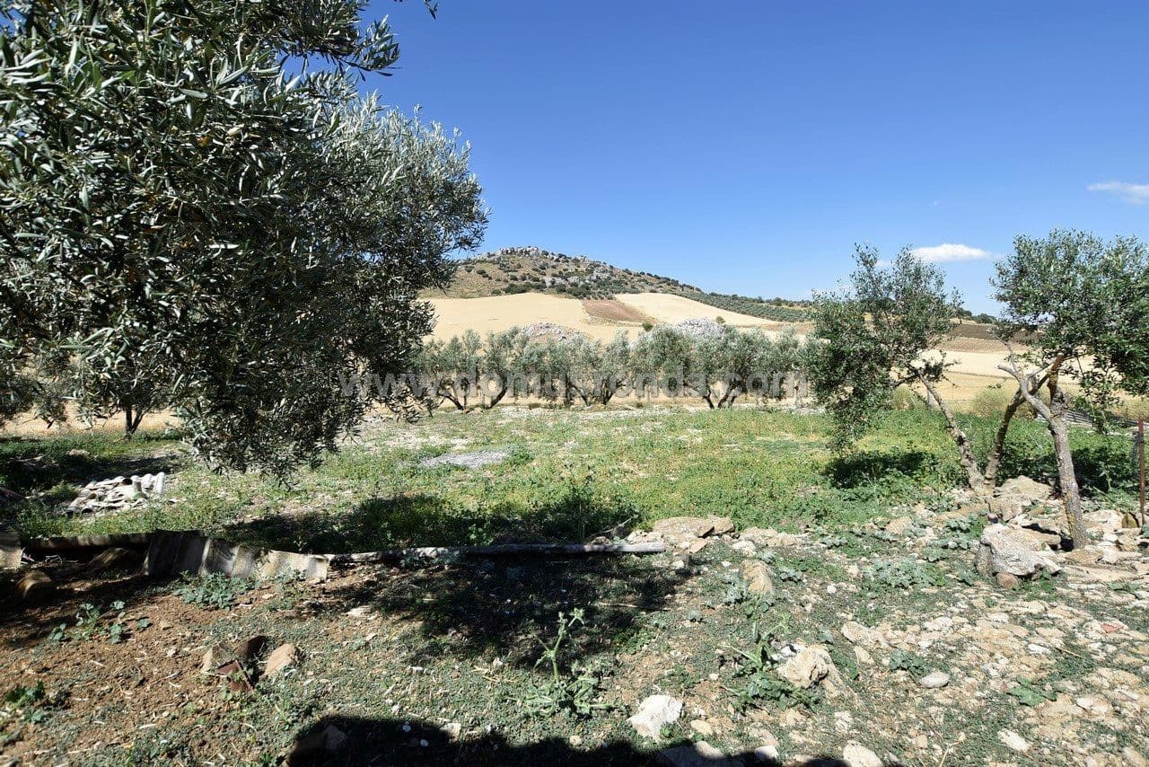 Willa na sprzedaż w Cuevas del Becerro - 89 000 € (Ref: 5516709)