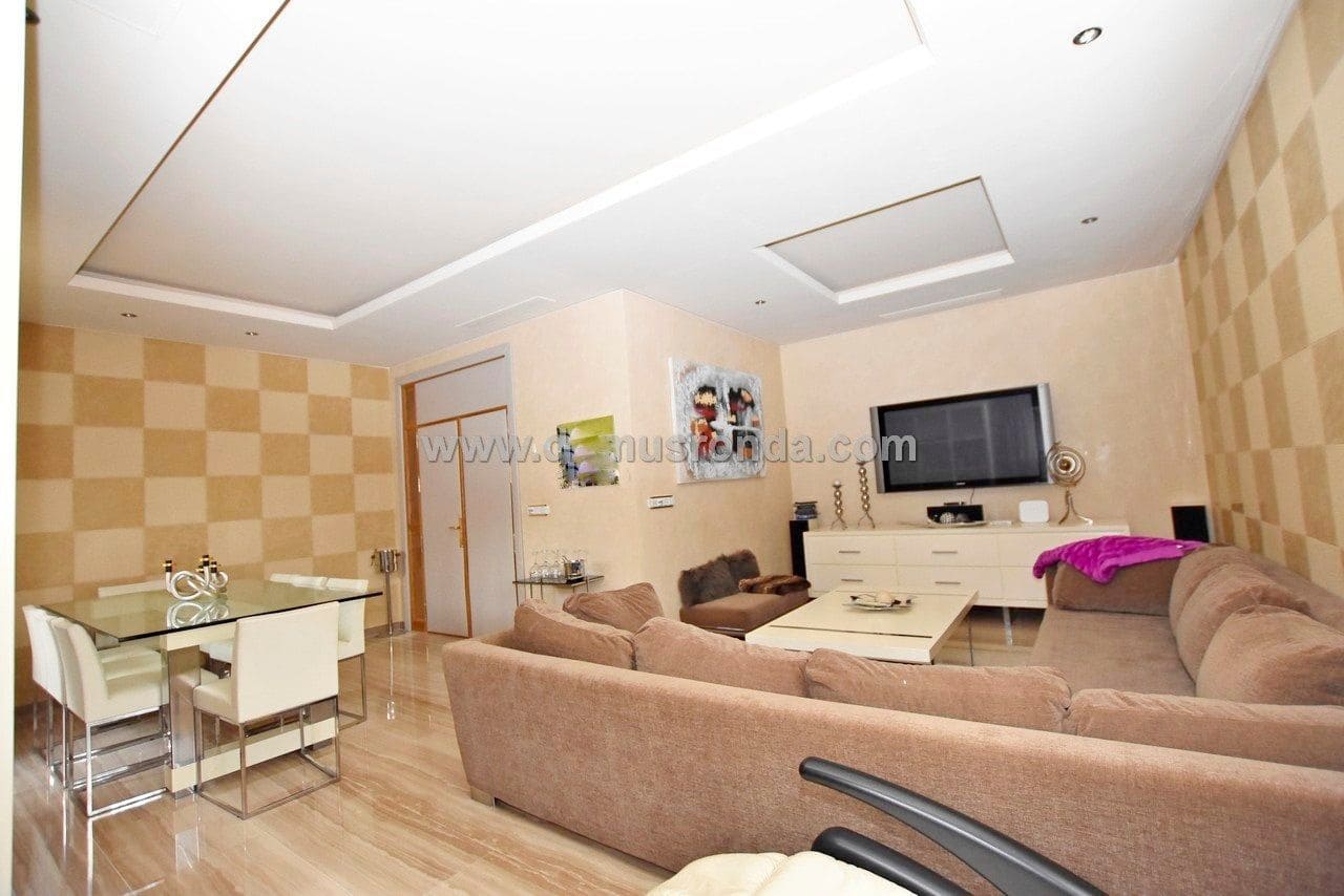 5 soveværelse Villa til salg i Ronda med swimmingpool garage - € 750.000 (Ref: 5516722)