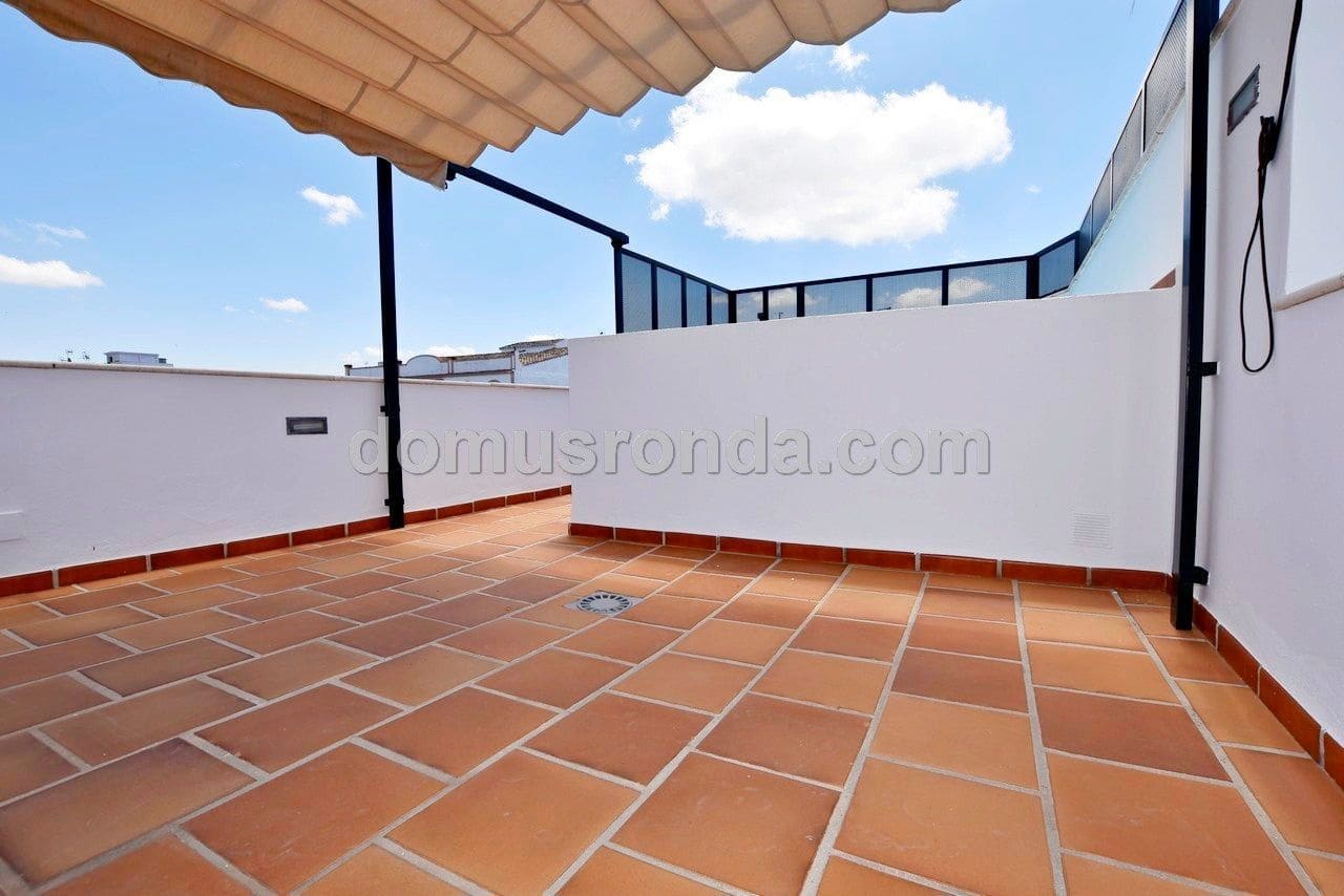 3 soveværelse Villa til salg i Ronda med swimmingpool - € 260.000 (Ref: 5521942)