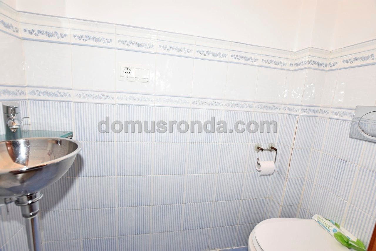 3 soveværelse Villa til salg i Ronda med swimmingpool - € 260.000 (Ref: 5521942)