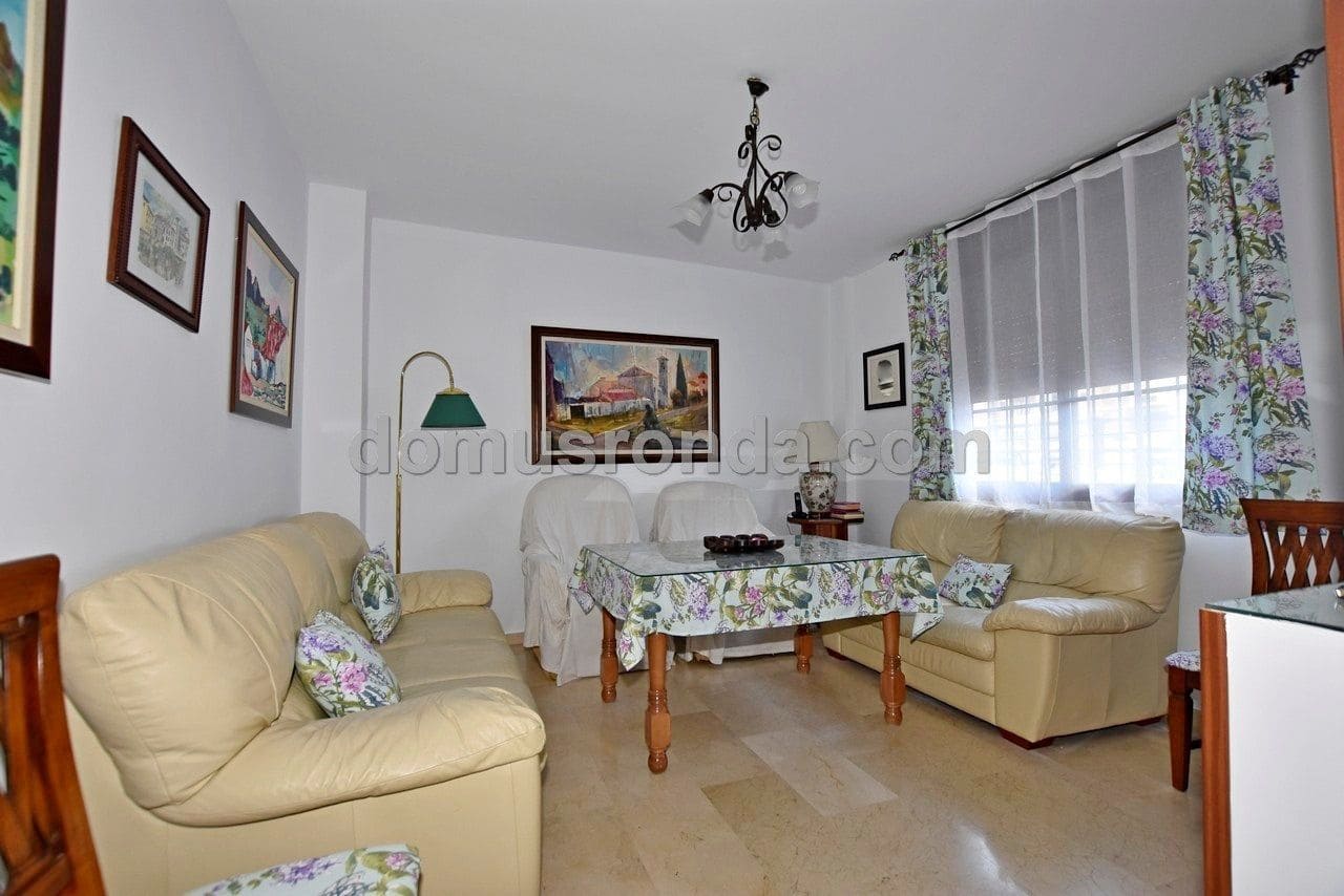 3 soveværelse Villa til salg i Ronda med swimmingpool - € 260.000 (Ref: 5521942)