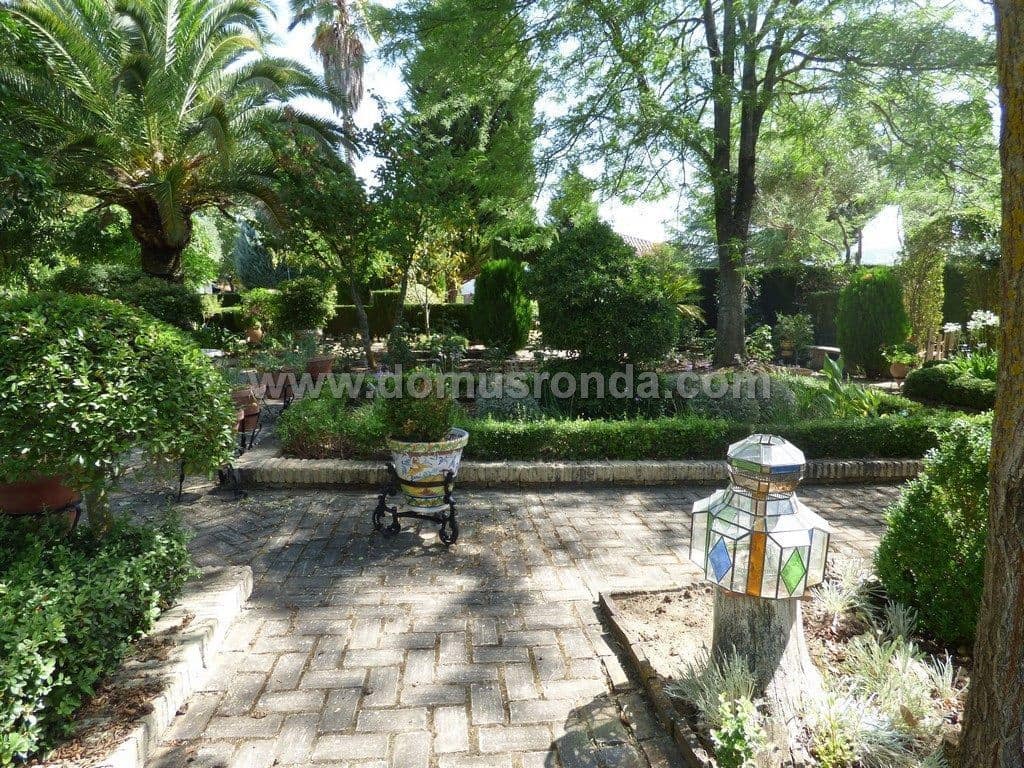 4 soveværelse Villa til salg i Ronda med swimmingpool garage - € 630.000 (Ref: 5521944)