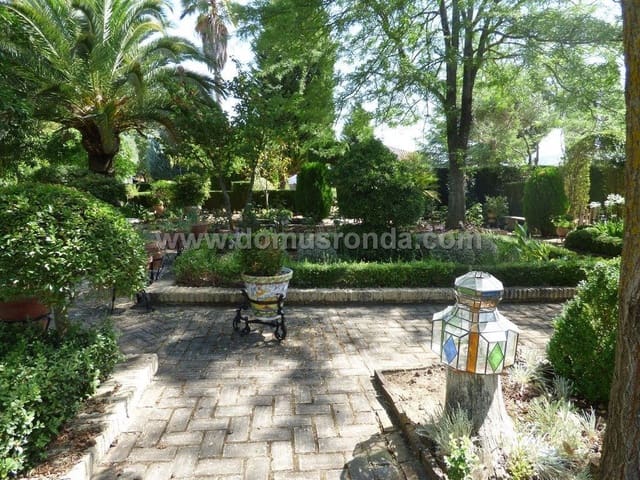 Chalet de 4 habitaciones en Ronda en venta con piscina garaje - 630.000 € (Ref: 5521944)