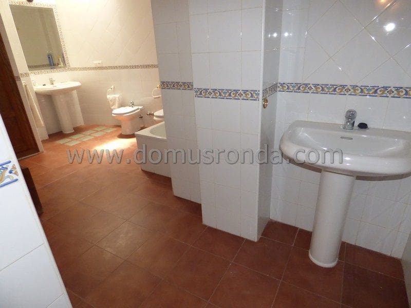 6 sypialnia Willa na sprzedaż w Igualeja - 97 000 € (Ref: 5918178)