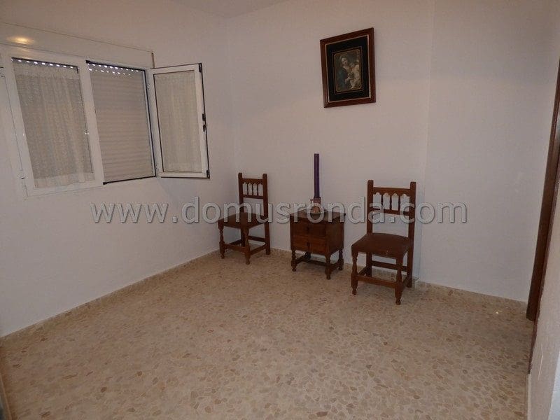 6 sypialnia Willa na sprzedaż w Igualeja - 97 000 € (Ref: 5918178)