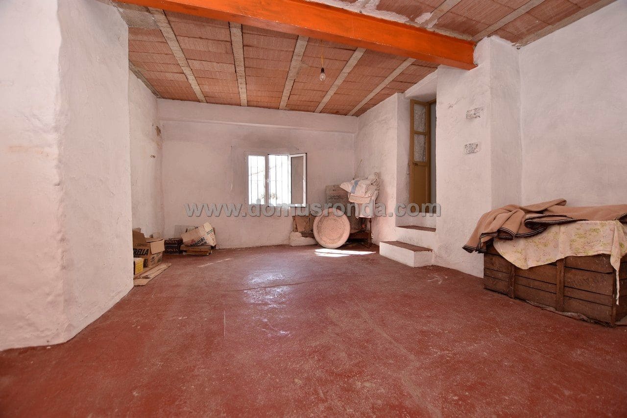 7 soveværelse Villa til salg i Cortes de la Frontera - € 130.000 (Ref: 6045922)