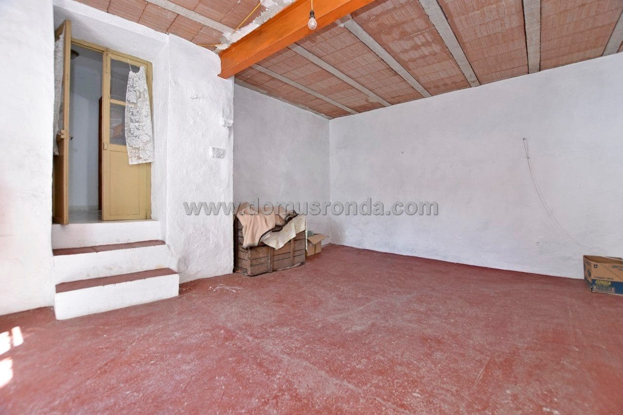 7 soveværelse Villa til salg i Cortes de la Frontera - € 130.000 (Ref: 6045922)