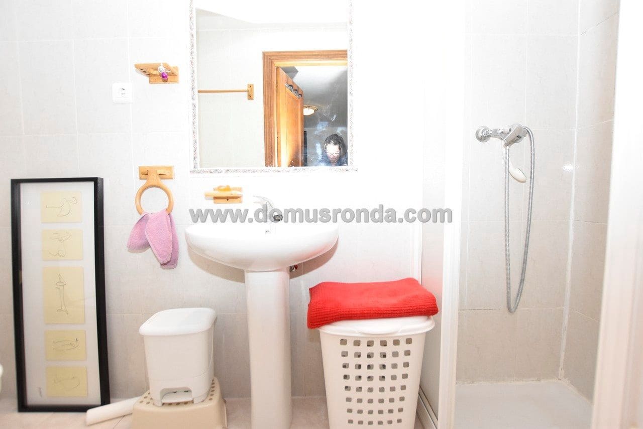 5 soveværelse Villa til salg i Ronda med swimmingpool garage - € 650.000 (Ref: 6237515)