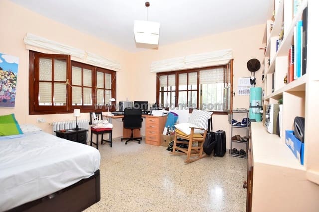 5 soveværelse Villa til salg i Ronda med swimmingpool garage - € 650.000 (Ref: 6237515)