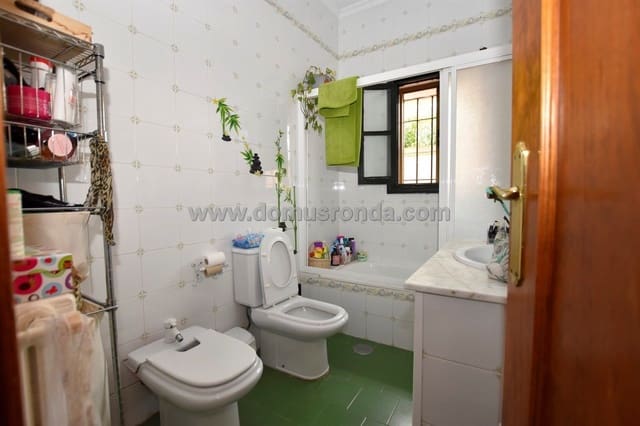 5 soveværelse Villa til salg i Ronda med swimmingpool garage - € 650.000 (Ref: 6237515)