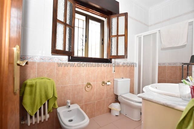 5 soveværelse Villa til salg i Ronda med swimmingpool garage - € 650.000 (Ref: 6237515)