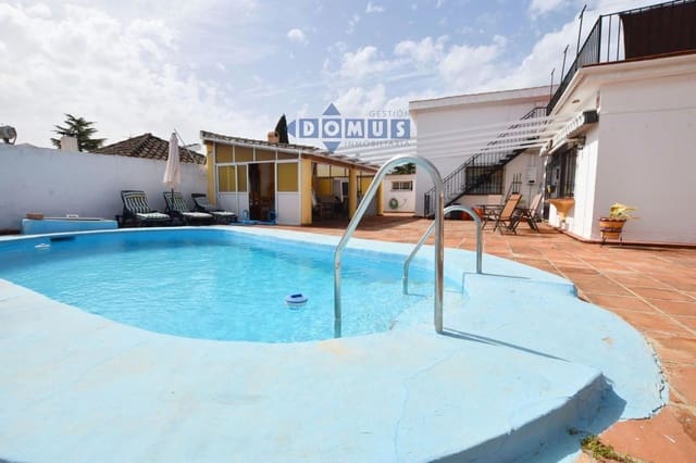 5 makuuhuone Huvila myytävänä paikassa Ronda mukana uima-altaan 
autotalli - 650 000 € (Ref: 6237515)