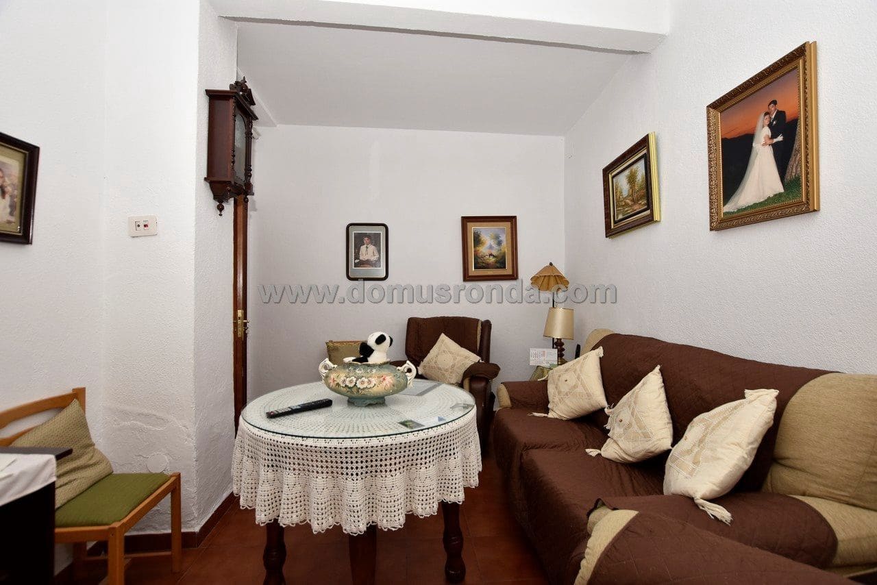 10 bedroom Villa for sale in Ronda - € 380,000 (Ref: 6240870)