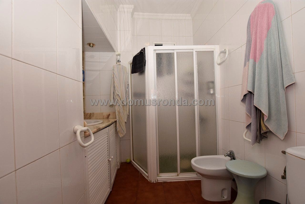 10 bedroom Villa for sale in Ronda - € 380,000 (Ref: 6240870)