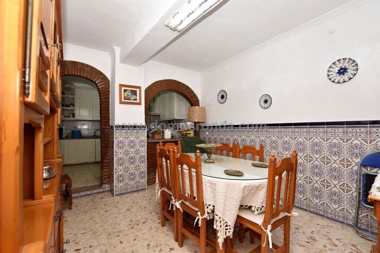 10 bedroom Villa for sale in Ronda - € 380,000 (Ref: 6240870)