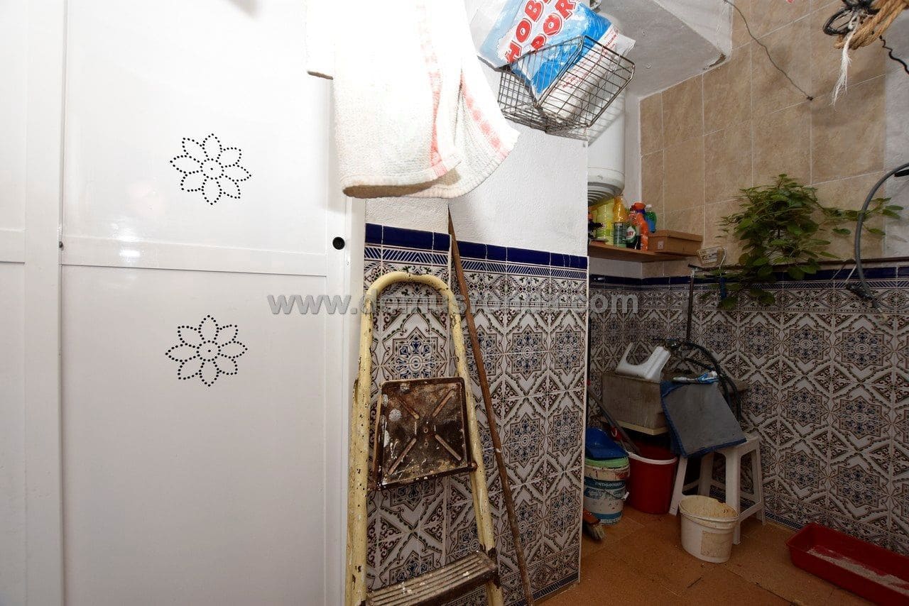 10 bedroom Villa for sale in Ronda - € 380,000 (Ref: 6240870)