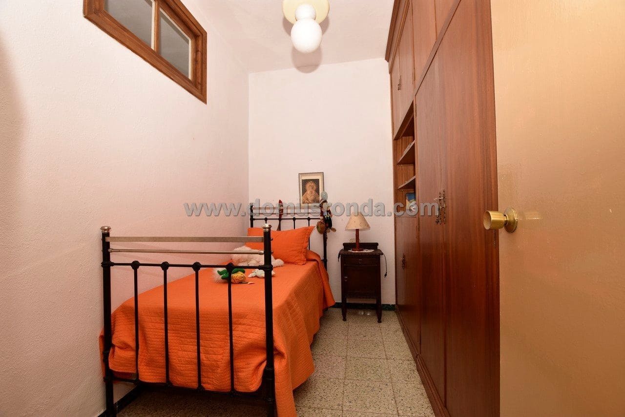 10 bedroom Villa for sale in Ronda - € 380,000 (Ref: 6240870)