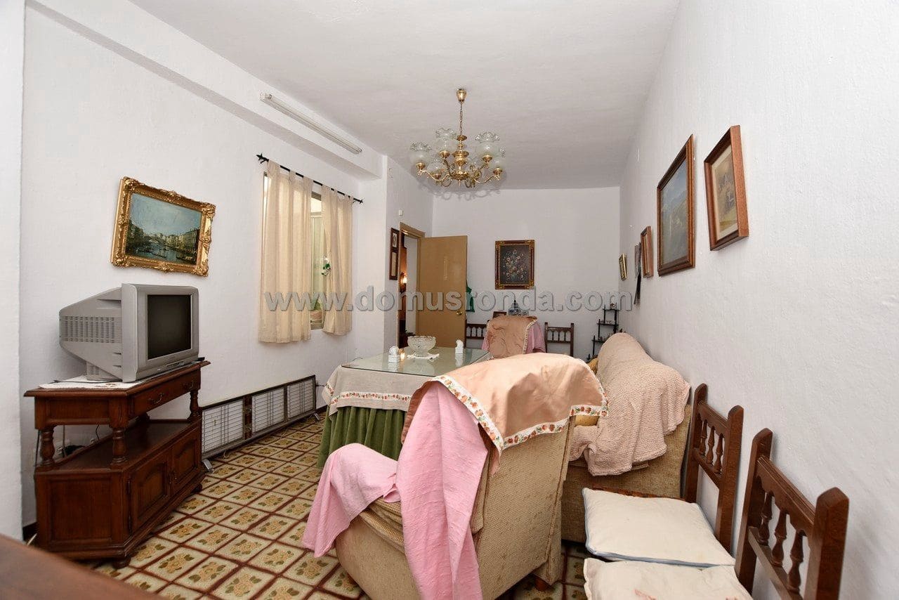 10 bedroom Villa for sale in Ronda - € 380,000 (Ref: 6240870)