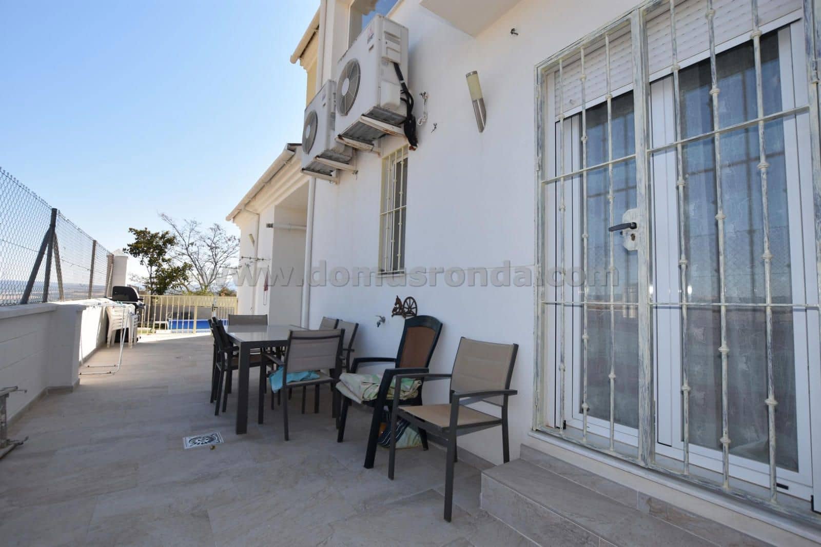 5 soverom Villa til salgs i Ronda med svømmebasseng garasje - € 530 000 (Ref: 6240871)