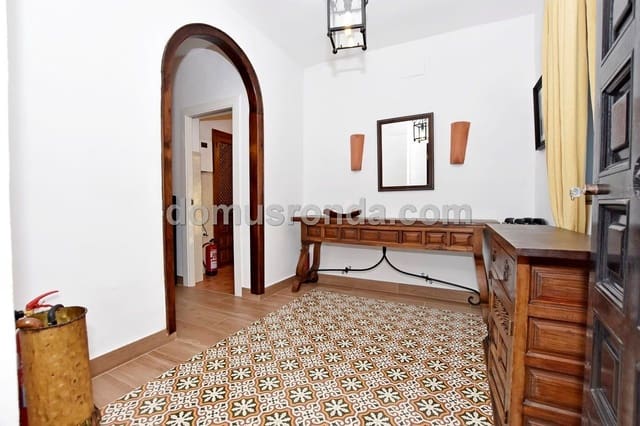 3 makuuhuone Huvila myytävänä paikassa Ronda mukana uima-altaan 
autotalli - 525 000 € (Ref: 6249115)