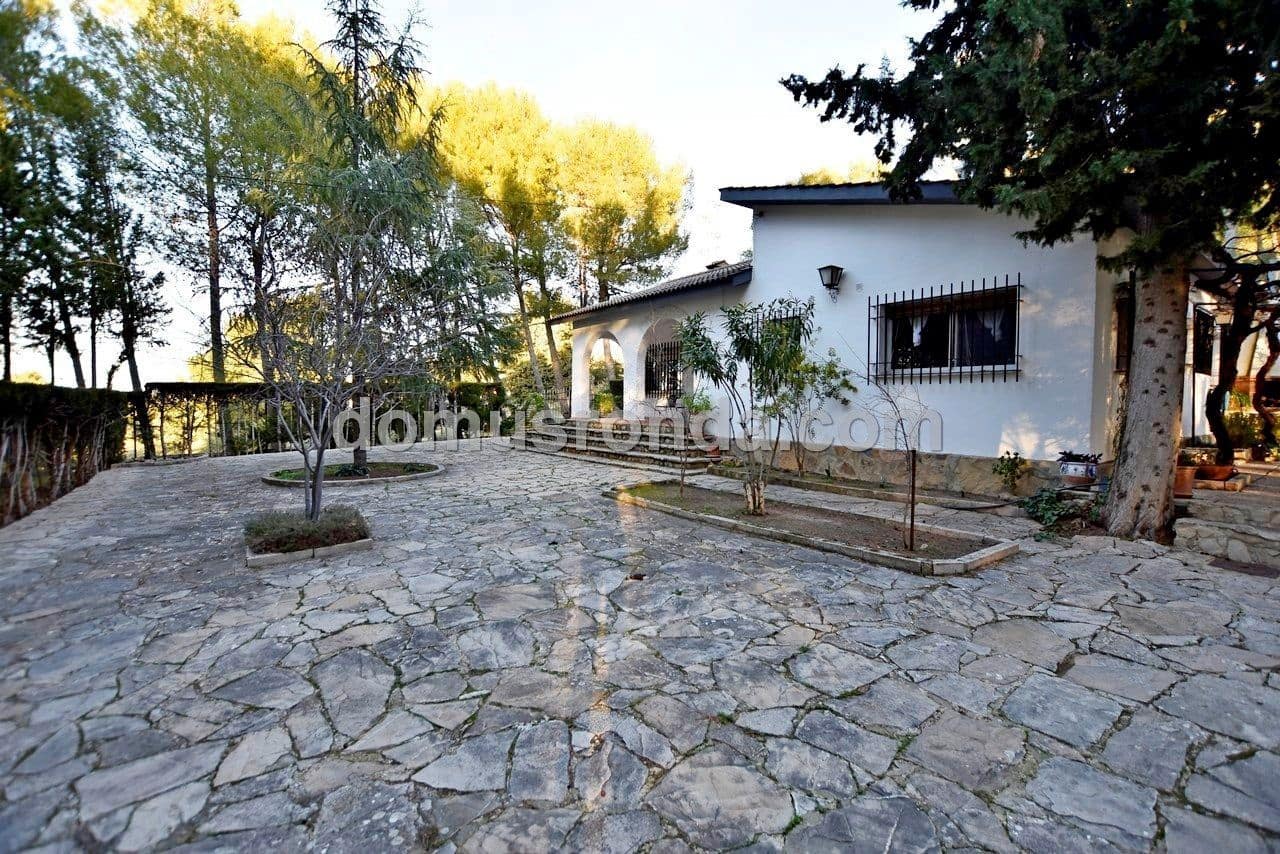 3 makuuhuone Huvila myytävänä paikassa Ronda mukana uima-altaan 
autotalli - 525 000 € (Ref: 6249115)