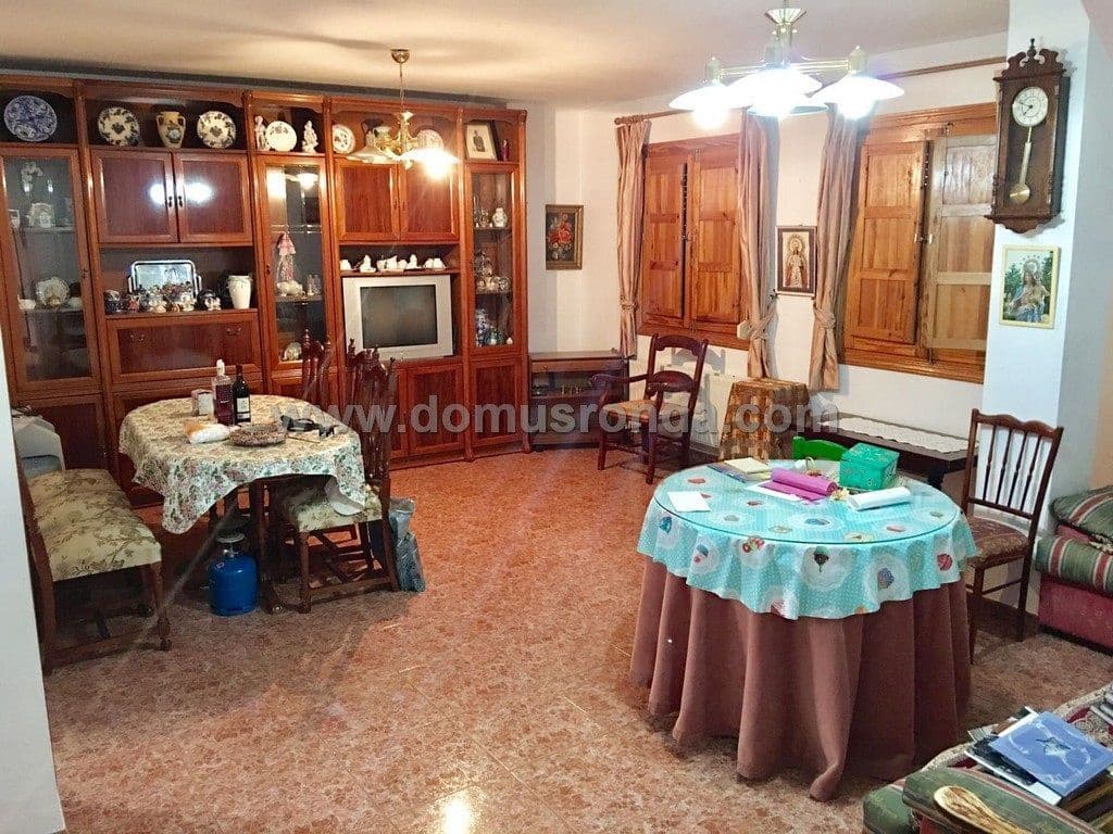 3 soveværelse Lejlighed til salg i Ronda med swimmingpool - € 187.000 (Ref: 6249121)