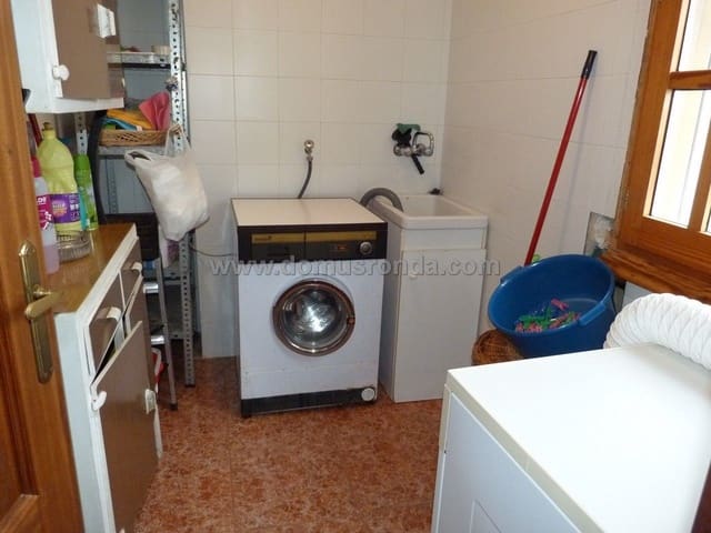 3 soveværelse Lejlighed til salg i Ronda med swimmingpool - € 187.000 (Ref: 6249121)