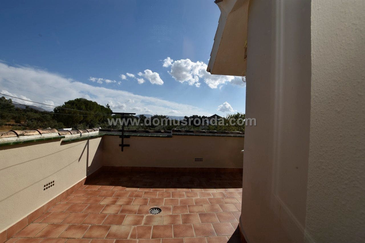 5 soveværelse Villa til salg i Ronda med swimmingpool - € 450.000 (Ref: 6249124)