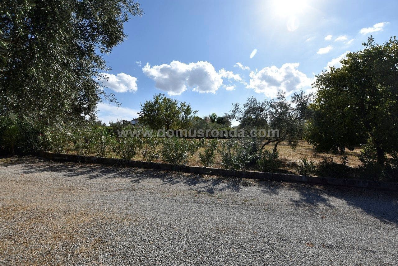 5 soveværelse Villa til salg i Ronda med swimmingpool - € 450.000 (Ref: 6249124)