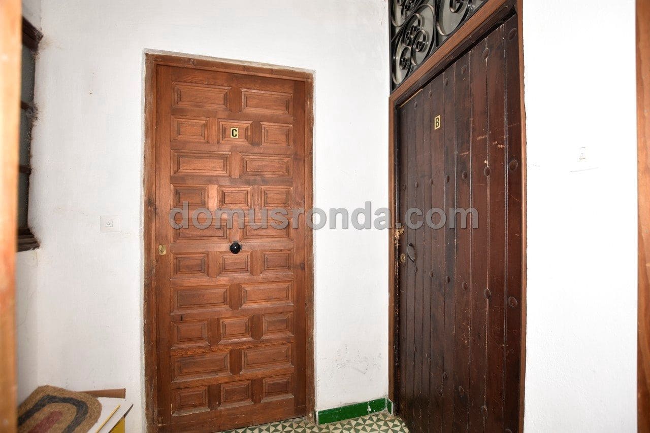 Chalet de 12 habitaciones en Ronda en venta - 870.000 € (Ref: 6466777)
