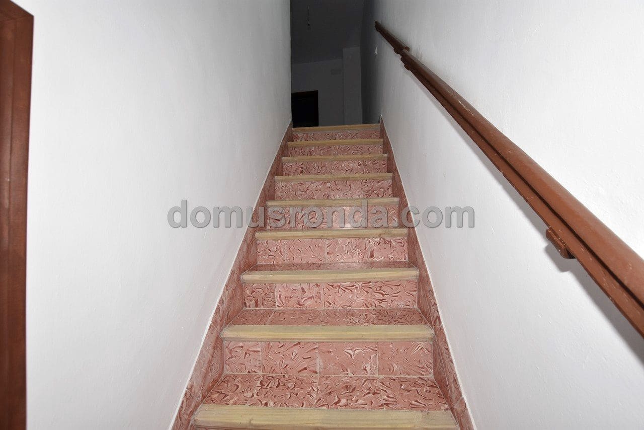 4 Zimmer Villa zu verkaufen in Cuevas del Becerro mit Garage - 115.000 € (Ref: 6617933)