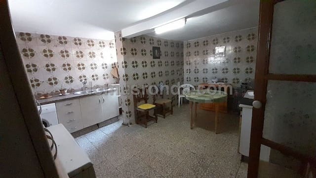 Chalet de 5 habitaciones en Ronda en venta - 210.000 € (Ref: 6658283)