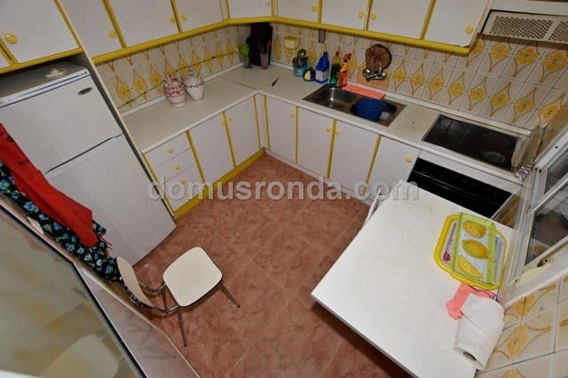 Chalet de 6 habitaciones en Ronda en venta - 156.000 € (Ref: 6676425)