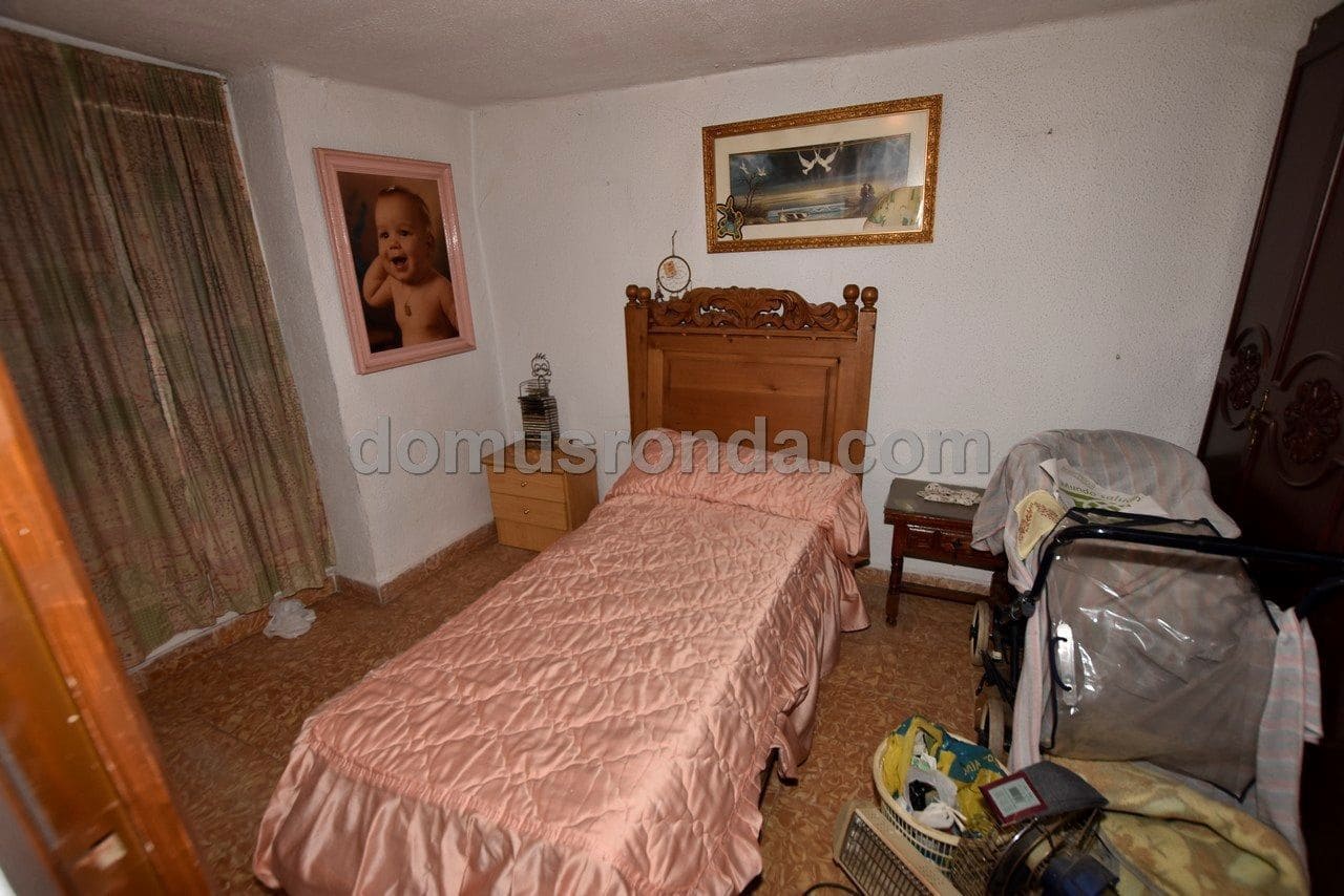 6 Zimmer Villa zu verkaufen in Ronda - 156.000 € (Ref: 6676425)