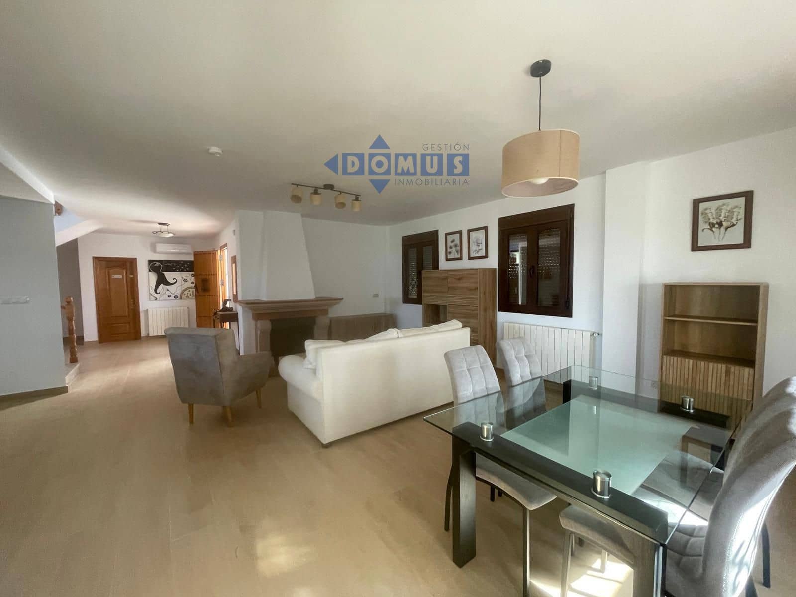 4 soveværelse Villa til leje i Arriate med swimmingpool garage - € 2.700 (Ref: 6761175)