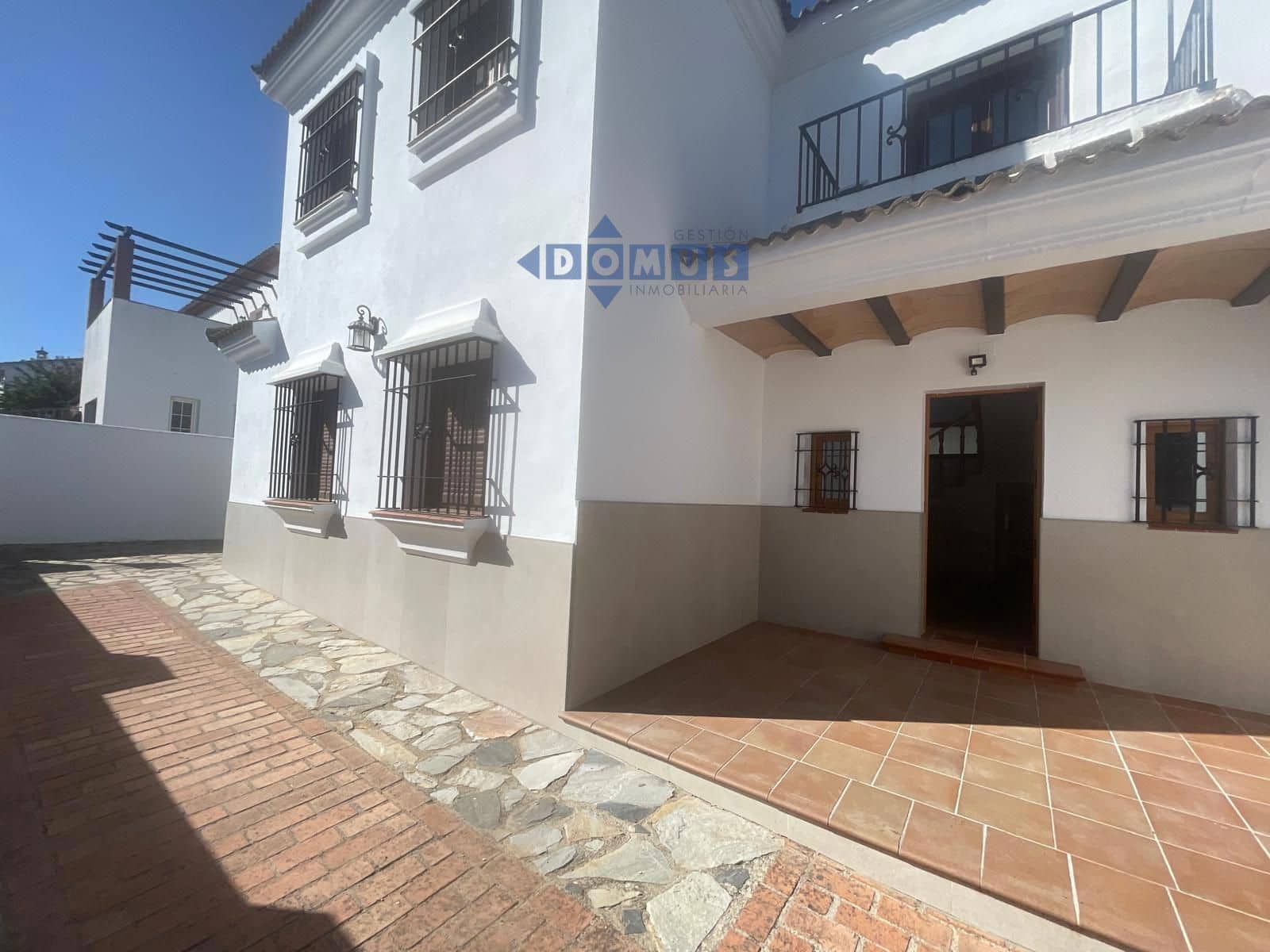 4 soveværelse Villa til leje i Arriate med swimmingpool garage - € 2.700 (Ref: 6761175)