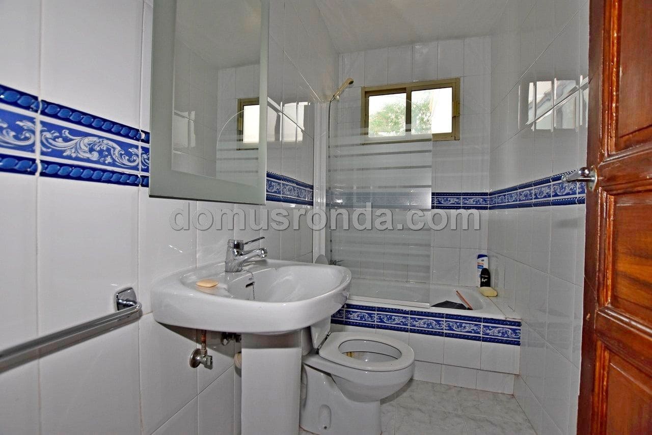 4 sovrum Villa till salu i Ronda med garage - 500 000 € (Ref: 6834356)