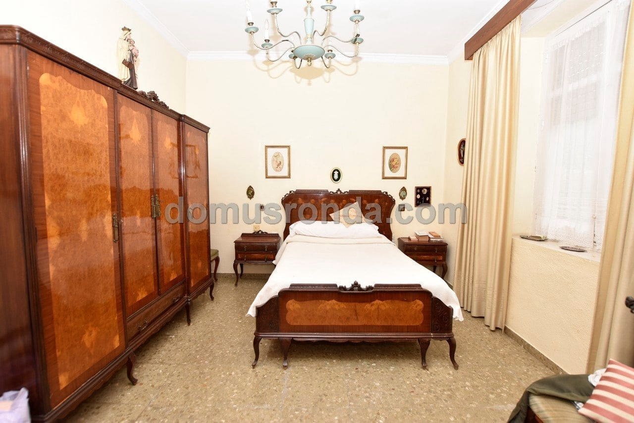 4 sovrum Villa till salu i Ronda med garage - 500 000 € (Ref: 6834356)