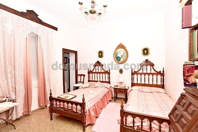4 soverom Villa til salgs i Ronda med garasje - € 500 000 (Ref: 6834356)