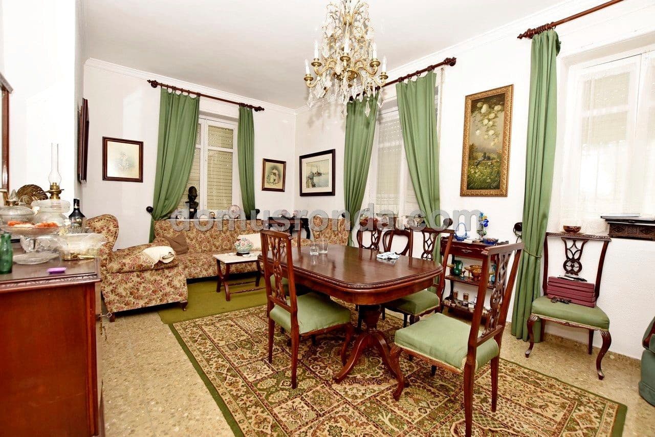 4 sovrum Villa till salu i Ronda med garage - 500 000 € (Ref: 6834356)