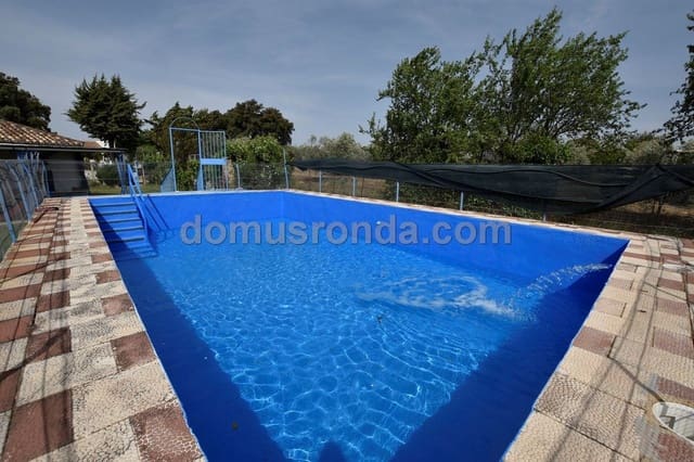 4 soveværelse Villa til salg i Ronda med swimmingpool - € 225.000 (Ref: 6859634)