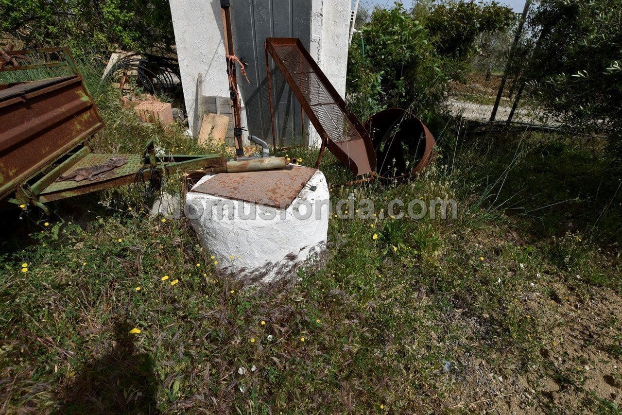 4 soveværelse Villa til salg i Ronda med swimmingpool - € 225.000 (Ref: 6859634)