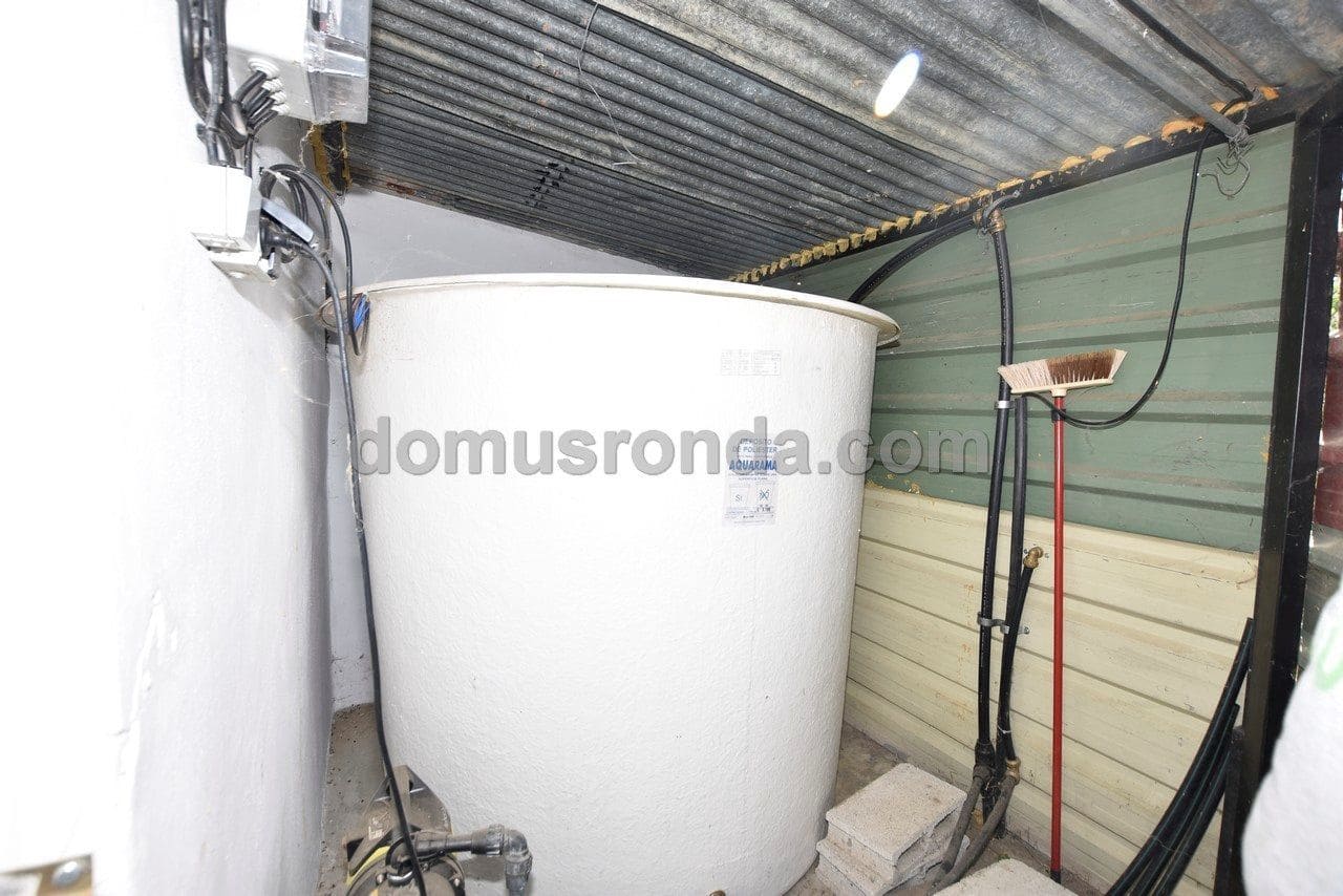 4 soveværelse Villa til salg i Ronda med swimmingpool - € 225.000 (Ref: 6859634)